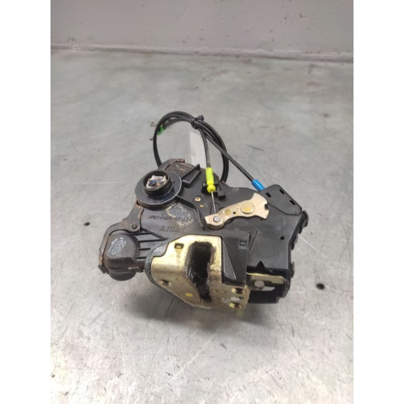 Recambio de cerradura puerta delantera izquierda para toyota avensis berlina (t25) 2.0 d4-d executive sedán (4-ptas) referencia
