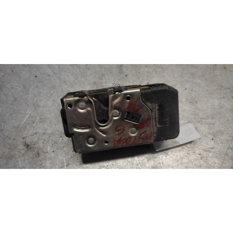 Recambio de cerradura puerta delantera derecha para opel astra g berlina 2.0 dti referencia OEM IAM 90561154 3 PINS 