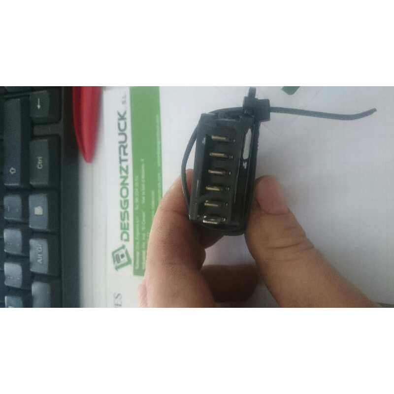 Recambio de mando elevalunas delantero izquierdo para renault clio ii fase i (b/cbo) 1.9 d referencia OEM IAM 8200060045  