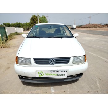 volkswagen polo berlina (6n1) del año 1997