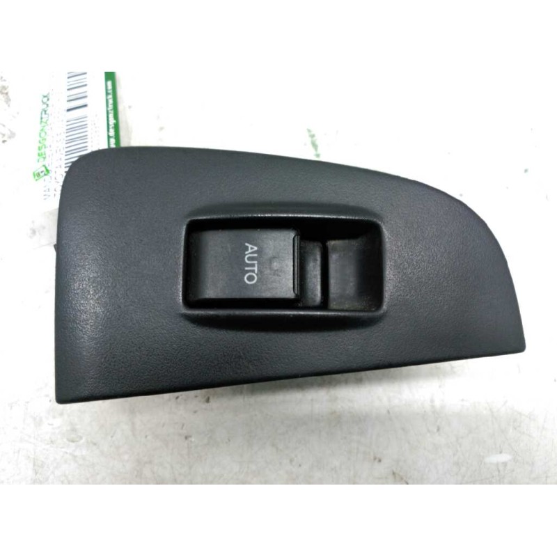 Recambio de mando elevalunas delantero derecho para toyota avensis wagon (t25) 2.0 d-4d executive referencia OEM IAM 74231-05140