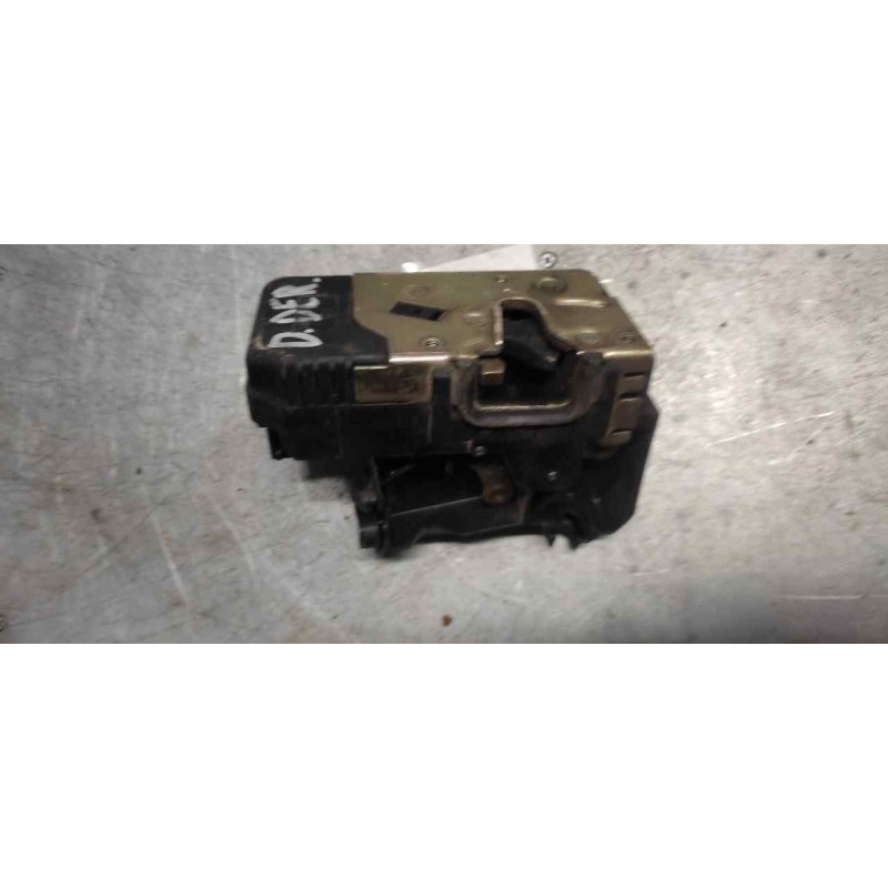 Recambio de cerradura puerta delantera derecha para opel astra g berlina 2.0 dti referencia OEM IAM 90561154 3 PINS 