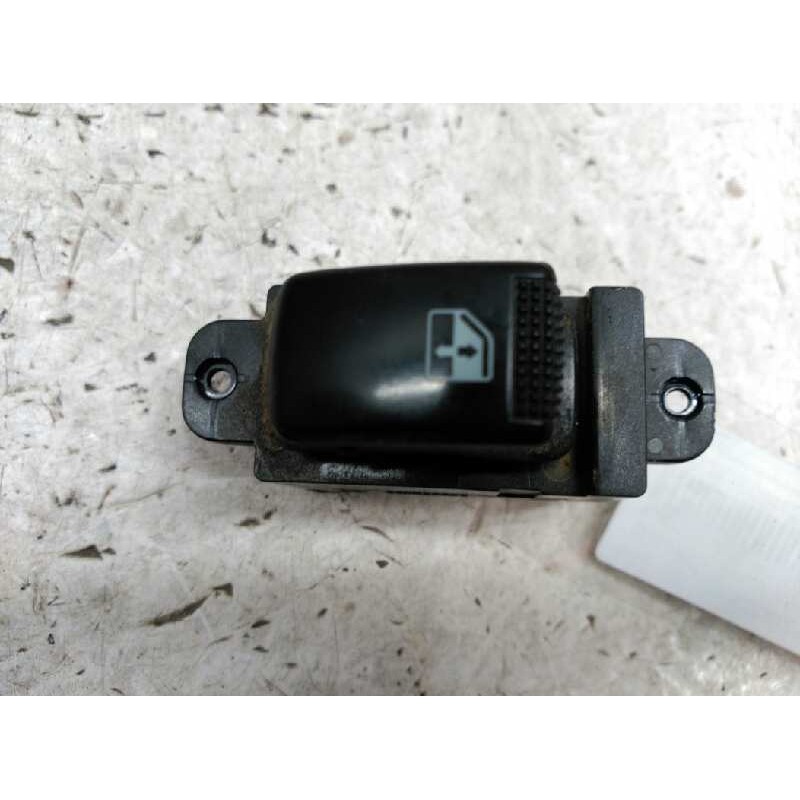 Recambio de mando elevalunas delantero derecho para kia carnival ii 2.9 cdri ex referencia OEM IAM   