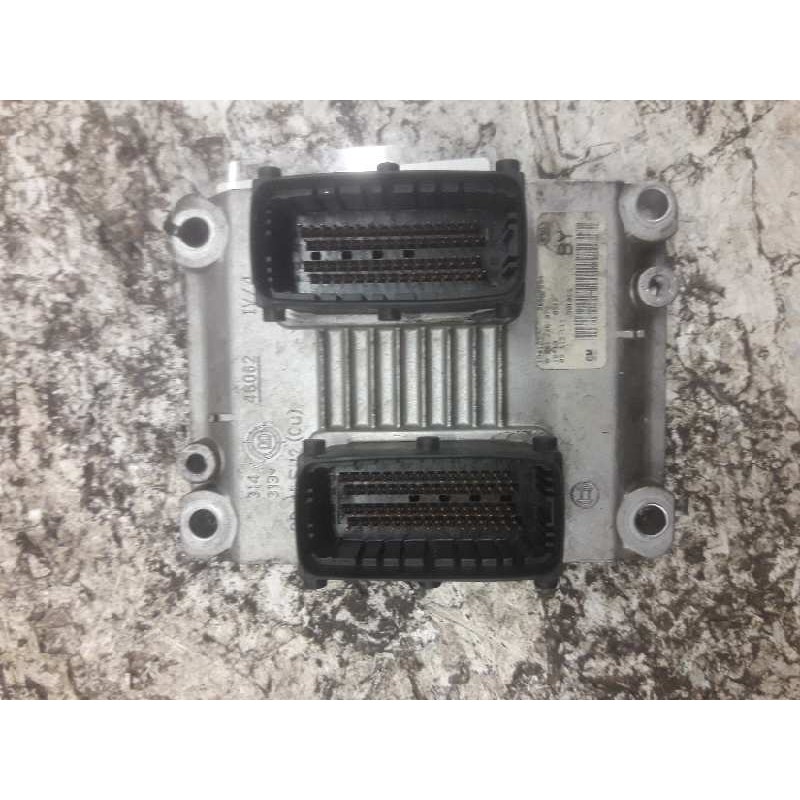 Recambio de centralita motor uce para opel corsa c club referencia OEM IAM 09115111 0261206072 18419 0547 - Blanco