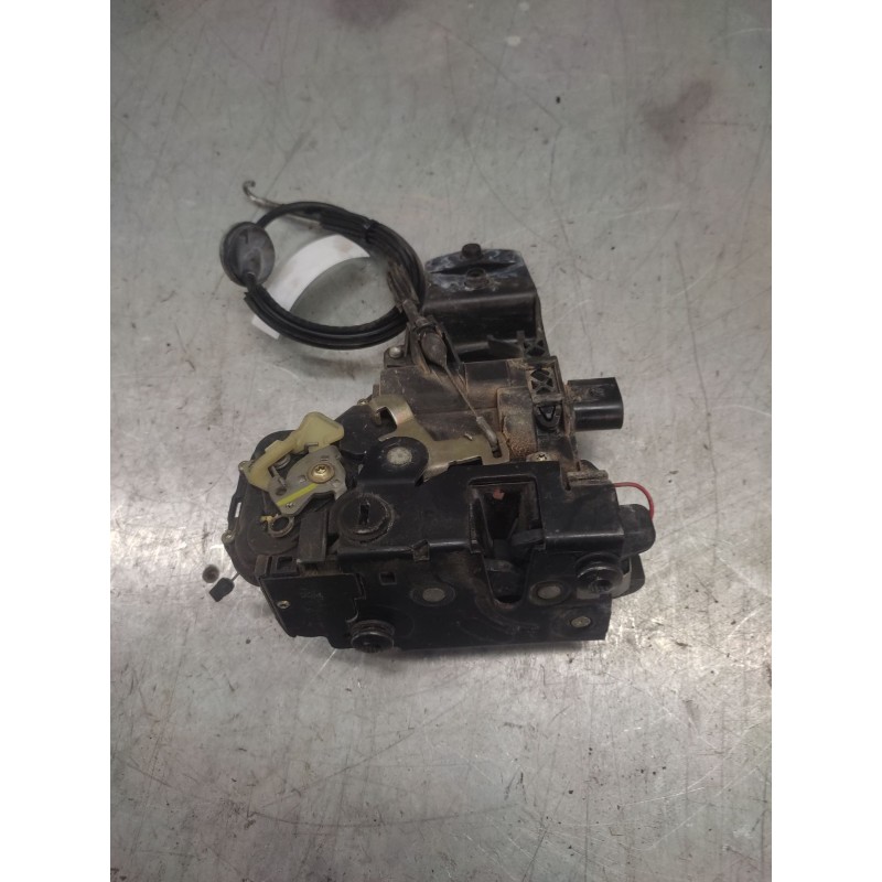 Recambio de cerradura puerta trasera izquierda para volkswagen passat berlina (3b2) básico referencia OEM IAM 3B4839015A  6 PINS