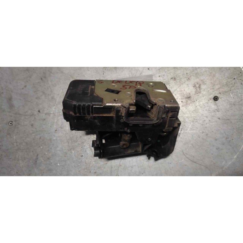 Recambio de cerradura puerta delantera derecha para opel astra g berlina 2.0 dti referencia OEM IAM 90561154 3 PINS 