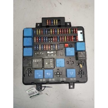 Recambio de caja reles / fusibles para renault midlum 4.2 diesel referencia OEM IAM 5010516886  