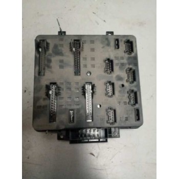 Recambio de caja reles / fusibles para renault midlum 4.2 diesel referencia OEM IAM 5010516886  