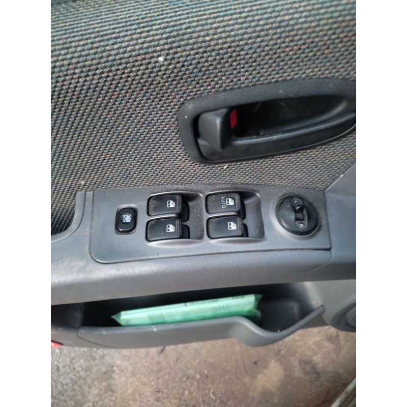 Recambio de mando elevalunas delantero izquierdo para hyundai matrix (fc) 1.5 crdi referencia OEM IAM   