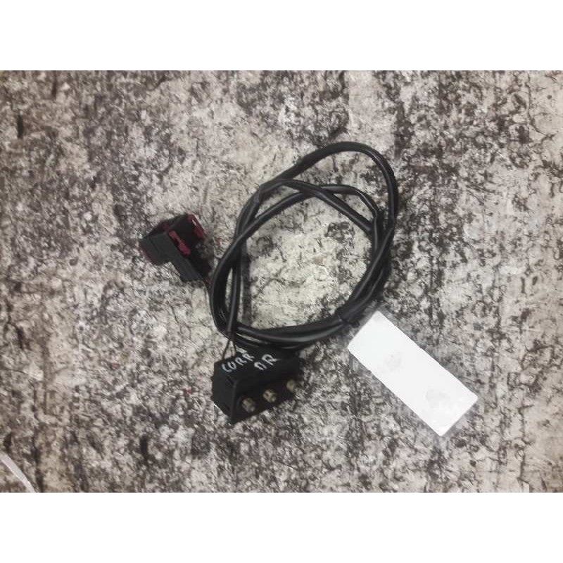 Recambio de sensor para opel combo (corsa c) familiar referencia OEM IAM 90582490 8658 