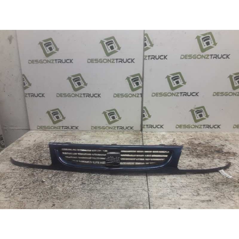 Recambio de rejilla delantera central para seat ibiza (6k) básico referencia OEM IAM 6K0854643  