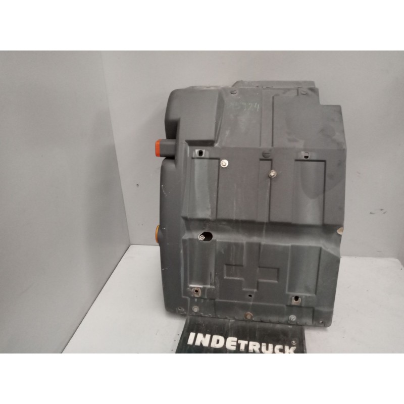 Recambio de guardabarros delantero izquierdo para iveco eurocargo 5.9 diesel referencia OEM IAM 8142629  