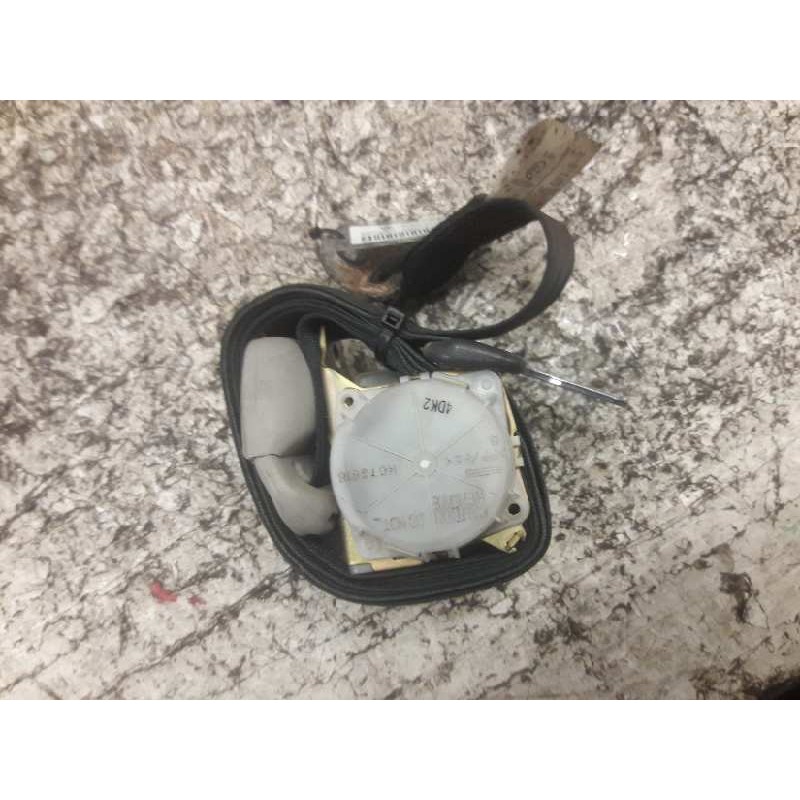 Recambio de cinturon seguridad trasero izquierdo para toyota corolla verso (r1) 1.8 luna referencia OEM IAM H073811  