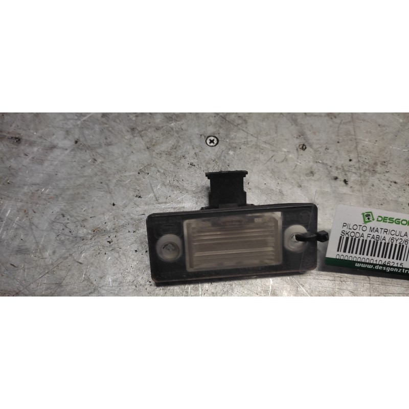 Recambio de piloto matricula para skoda fabia (6y2/6y3) classic referencia OEM IAM   2 PINS