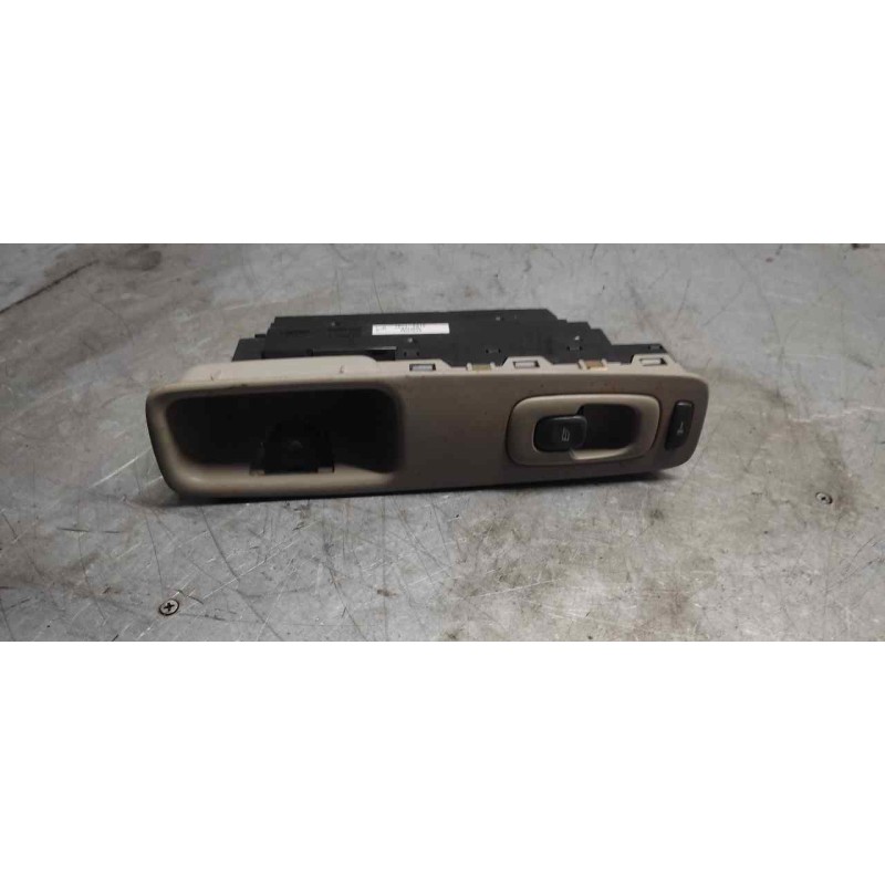 Recambio de mando elevalunas delantero derecho para volvo s80 berlina 2.4 (103kw) referencia OEM IAM 8622040  