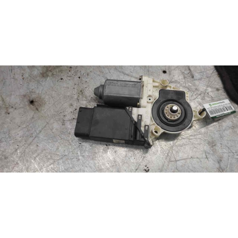 Recambio de motor elevalunas delantero derecho para volkswagen golf iv berlina (1j1) básico referencia OEM IAM 1J1959802D  