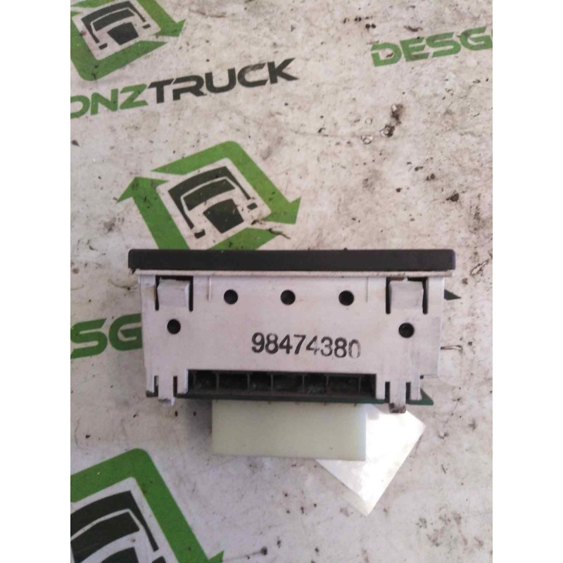 Recambio de cuadro instrumentos para iveco eurocargo 5.9 diesel referencia OEM IAM 98474380  INDICADOR DE AVERIAS 2