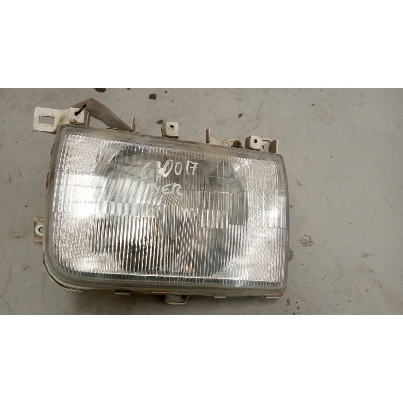 Recambio de faro derecho para nissan cabstar e cabina simple cabina individual referencia OEM IAM   