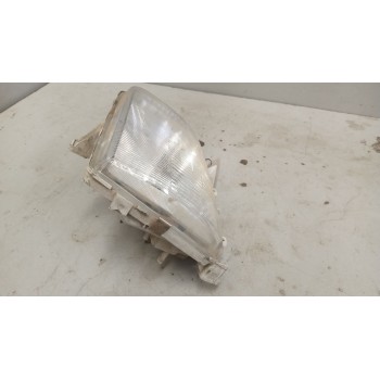 Recambio de faro derecho para nissan cabstar e cabina simple cabina individual referencia OEM IAM   