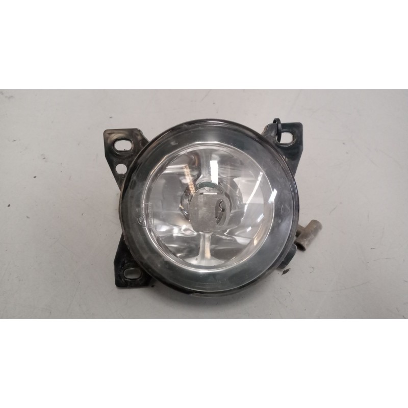 Recambio de faro antiniebla derecho para daf serie xf105.xxx 12.9 diesel referencia OEM IAM   
