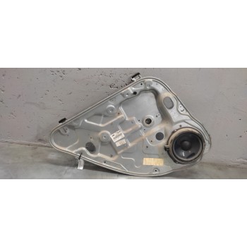 ELEVALUNAS TRASERO IZQUIERDO 4M51A045H23A 