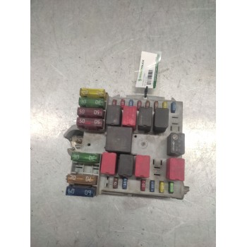 Recambio de caja reles / fusibles para fiat stilo (192) 1.9 jtd 115 referencia OEM IAM 51724394  