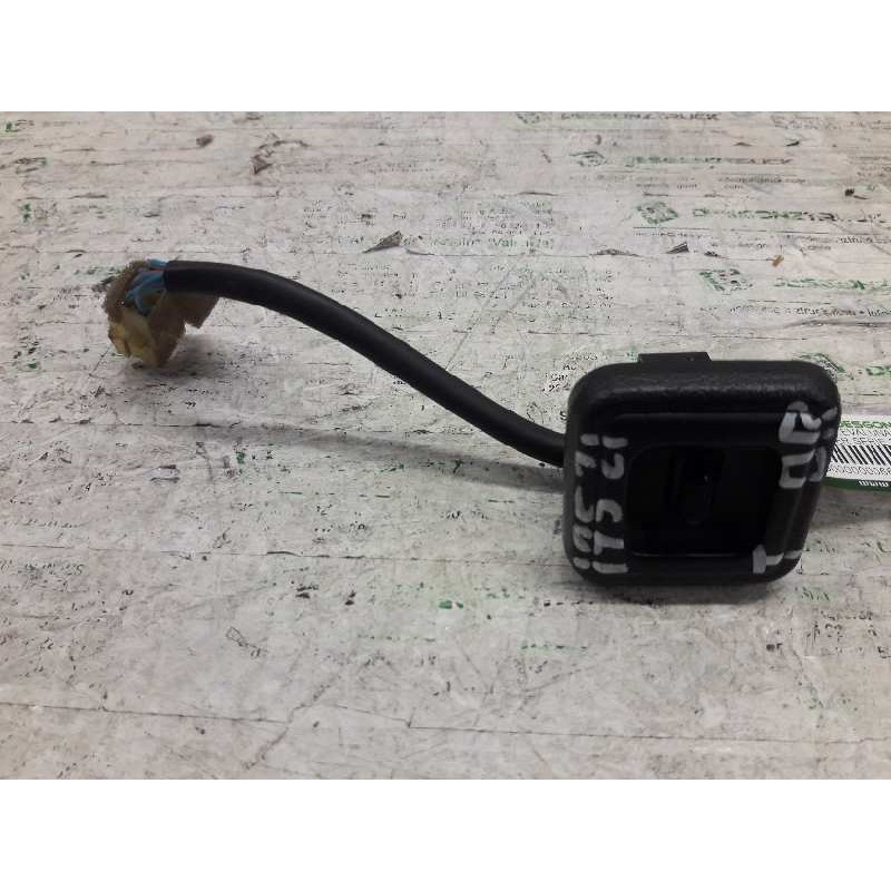 Recambio de mando elevalunas trasero derecho para mg serie 200 (xw) 218 sldt referencia OEM IAM YUF10057LNF  