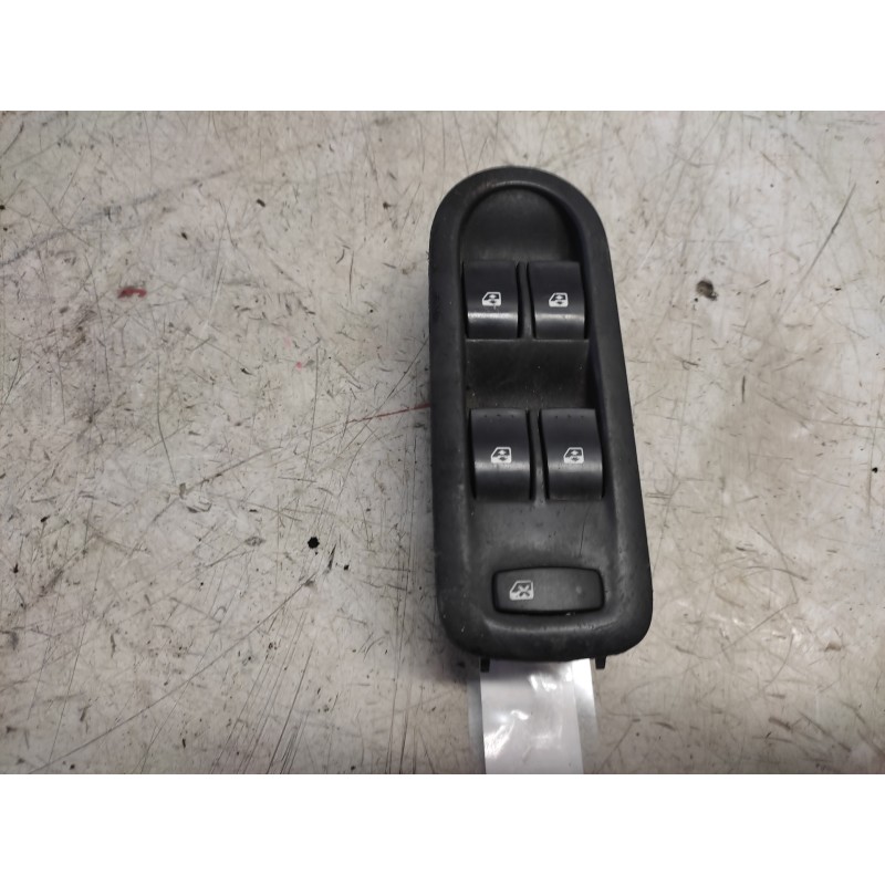 Recambio de mando elevalunas delantero izquierdo para renault scenic ii authentique referencia OEM IAM   