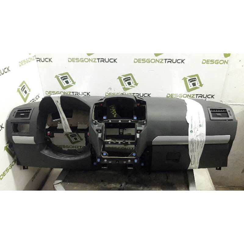 Recambio de salpicadero para opel zafira b 1.9 cdti referencia OEM IAM   