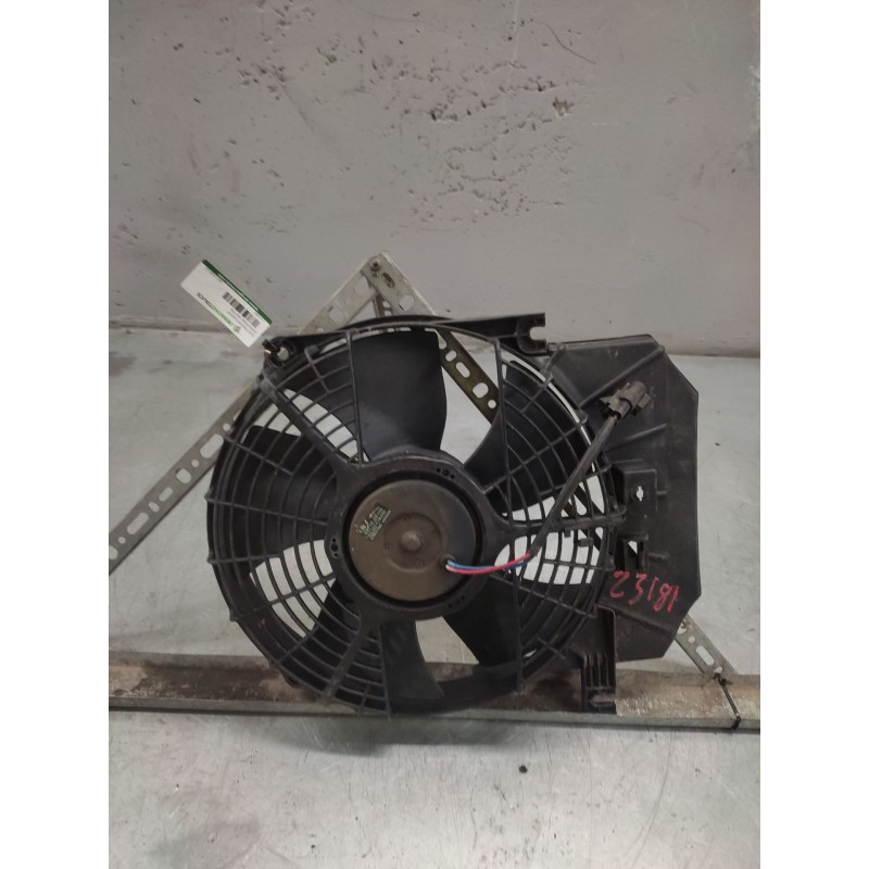 Recambio de electroventilador para ssangyong rexton 290 referencia OEM IAM 8821008120  