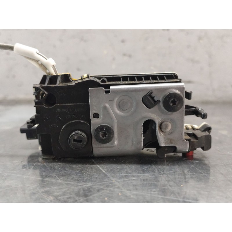 Recambio de cerradura puerta trasera derecha para citroën c4 lim. business referencia OEM IAM 9804762080  