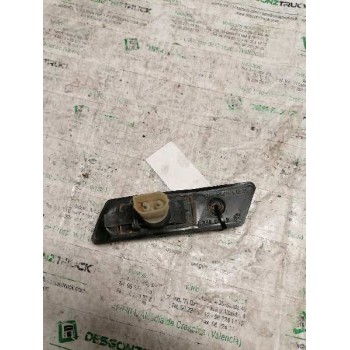 Recambio de piloto lateral izquierdo para bmw serie 3 berlina (e36) referencia OEM IAM 13780139  
