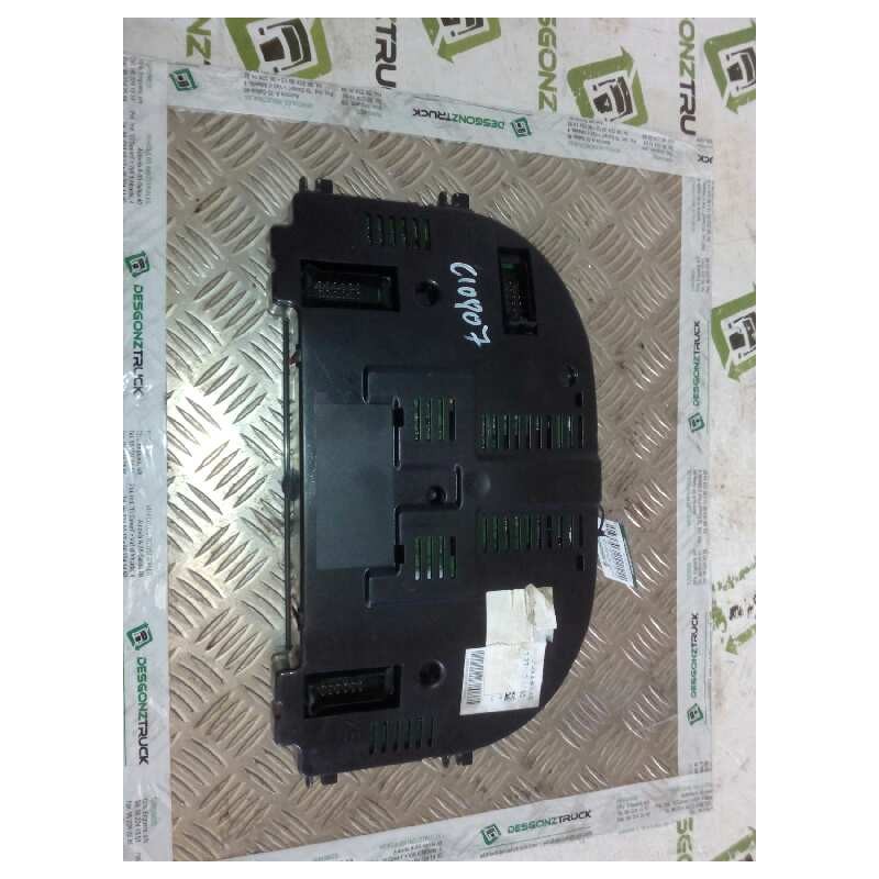Recambio de cuadro instrumentos para man tgx 18.480 fg / 4x2 ll xl referencia OEM IAM 81272026240 - Blanco 2