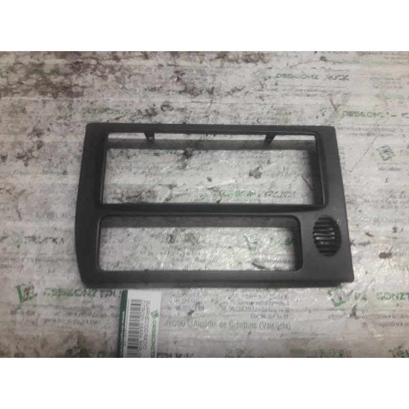 Recambio de guarnecido radio para citroën xsara berlina 1.6i 16v exclusive referencia OEM IAM 9642155077  