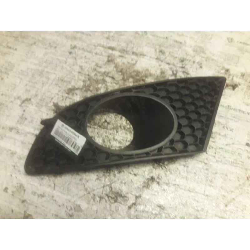 Recambio de tapa antiniebla izquierda para seat leon (1p1) comfort limited referencia OEM IAM 1P0853665A  