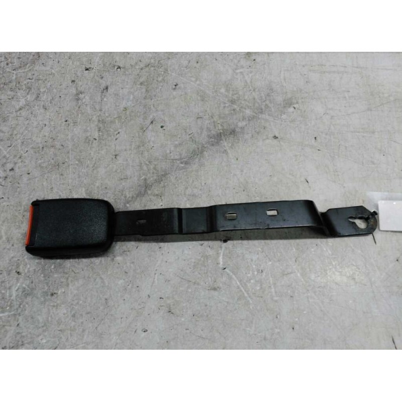 Recambio de enganche de cinturon izquierdo para volkswagen golf iii variant ( 1h5) cl referencia OEM IAM 1H0857755  