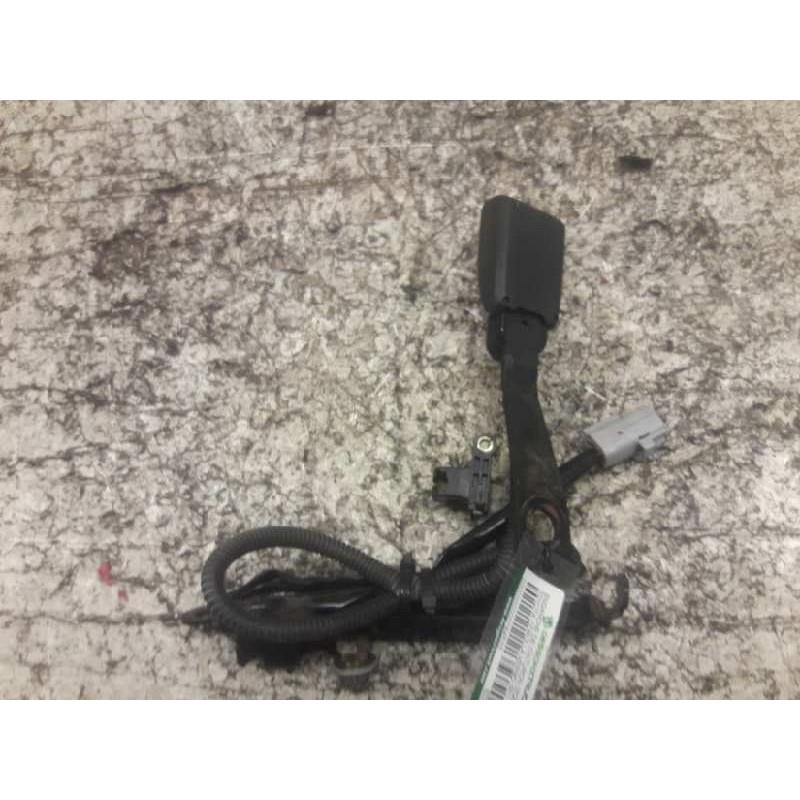 Recambio de enganche de cinturon izquierdo para toyota corolla verso (r1) 1.8 luna referencia OEM IAM E0344501  