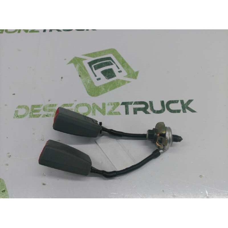 Recambio de enganche cinturon trasero izquierdo para citroën c5 berlina 2.0 hdi magic referencia OEM IAM   