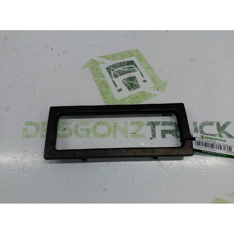 Recambio de guarnecido radio para citroën xsara berlina 1.6 seduction referencia OEM IAM 9637895677  