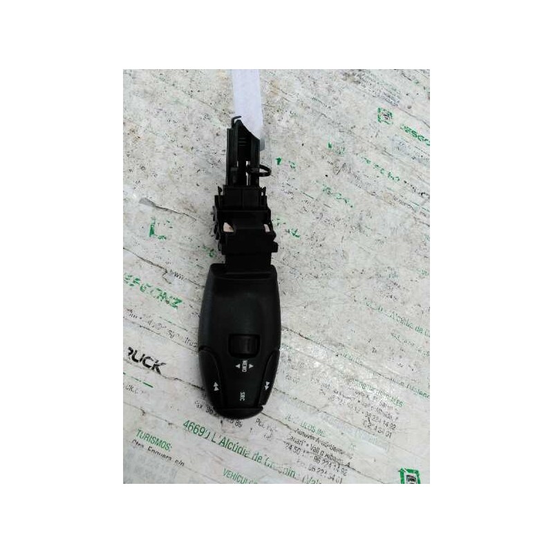 Recambio de mando radio para peugeot 407 sw sport referencia OEM IAM 9641798480  