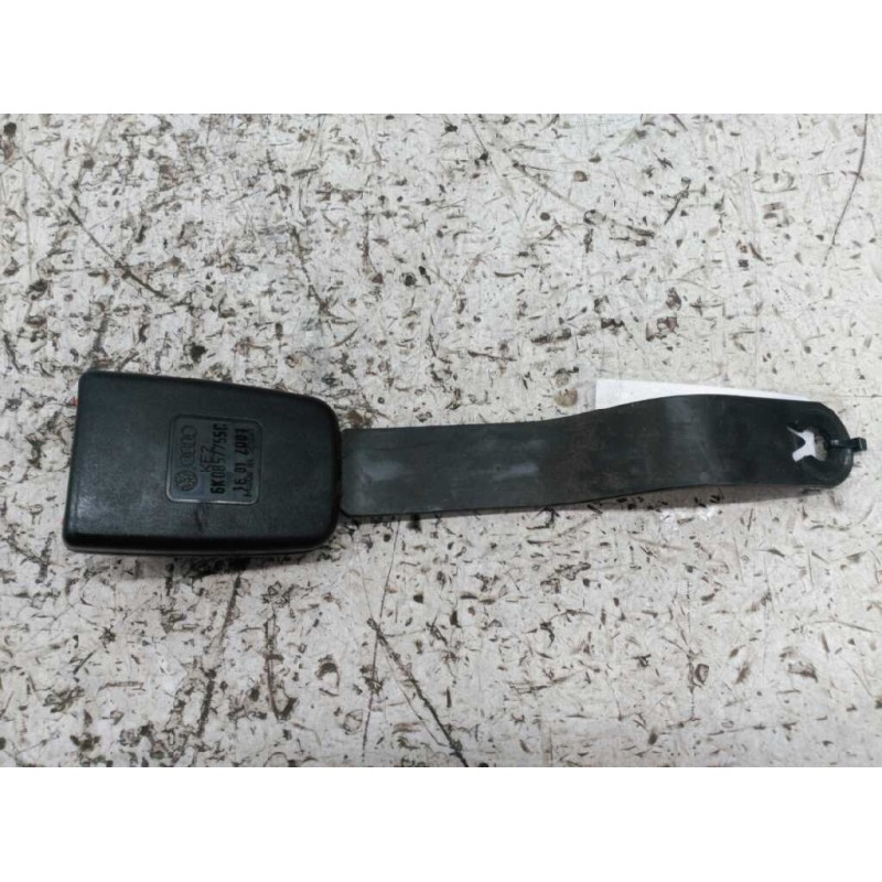 Recambio de enganche de cinturon derecho para seat ibiza (6k1) free sky referencia OEM IAM   