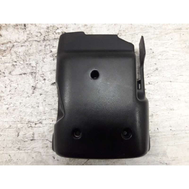 Recambio de guarnecidos volante para hyundai accent (x3) 1.5 gls referencia OEM IAM 8485222000 INFERIOR 