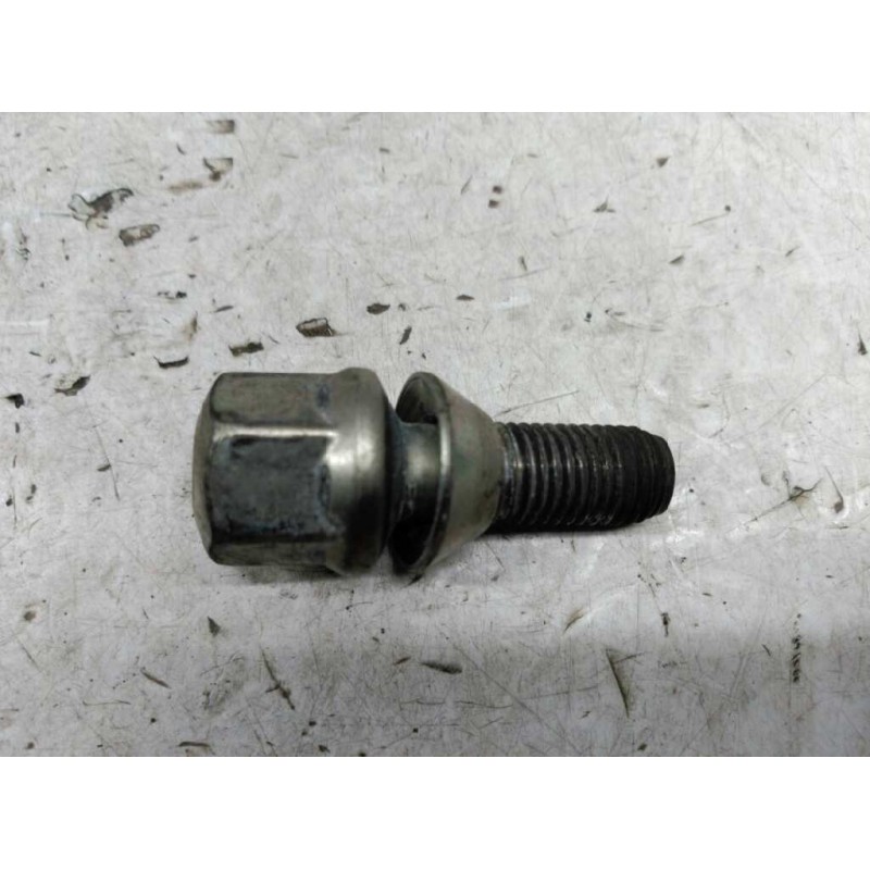 Recambio de tornillo de rueda para renault laguna ii grandtour (kg0) referencia OEM IAM   