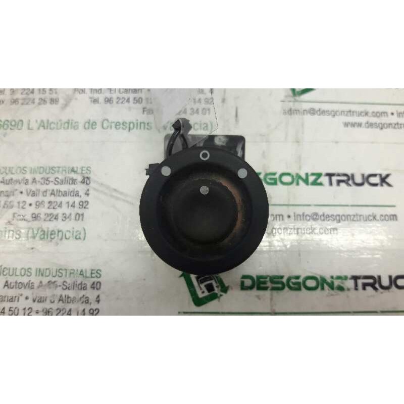 Recambio de boton regulacion retrovisores para nissan terrano/terrano.ii (r20) aventura referencia OEM IAM 8200002442B  