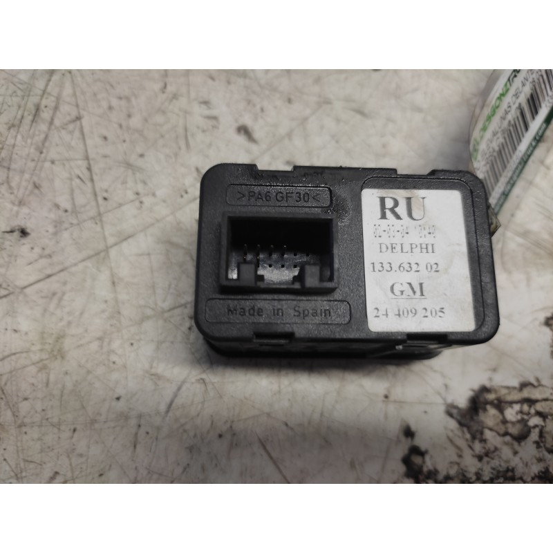 Recambio de mando elevalunas delantero izquierdo para opel corsa c blue line referencia OEM IAM 13363202 6 PINS - Gris 2