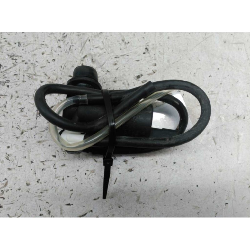 Recambio de bomba limpia para citroën c2 furio referencia OEM IAM 96415553880  