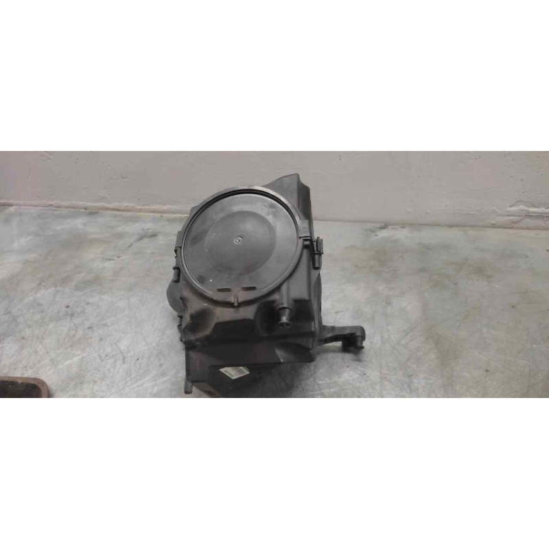 Recambio de filtro aire para ford focus lim. (cb8) titanium referencia OEM IAM AV619600BF - Blanco 3