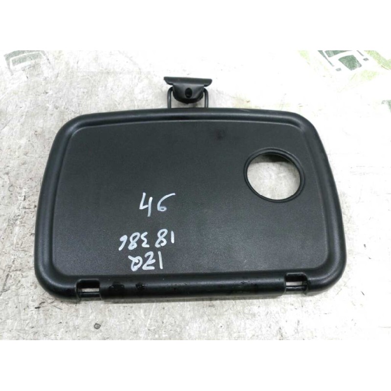 Recambio de posavasos para peugeot 307 break / sw (s1) sw pack referencia OEM IAM 5166698 TRASERO IZQUIERDO 