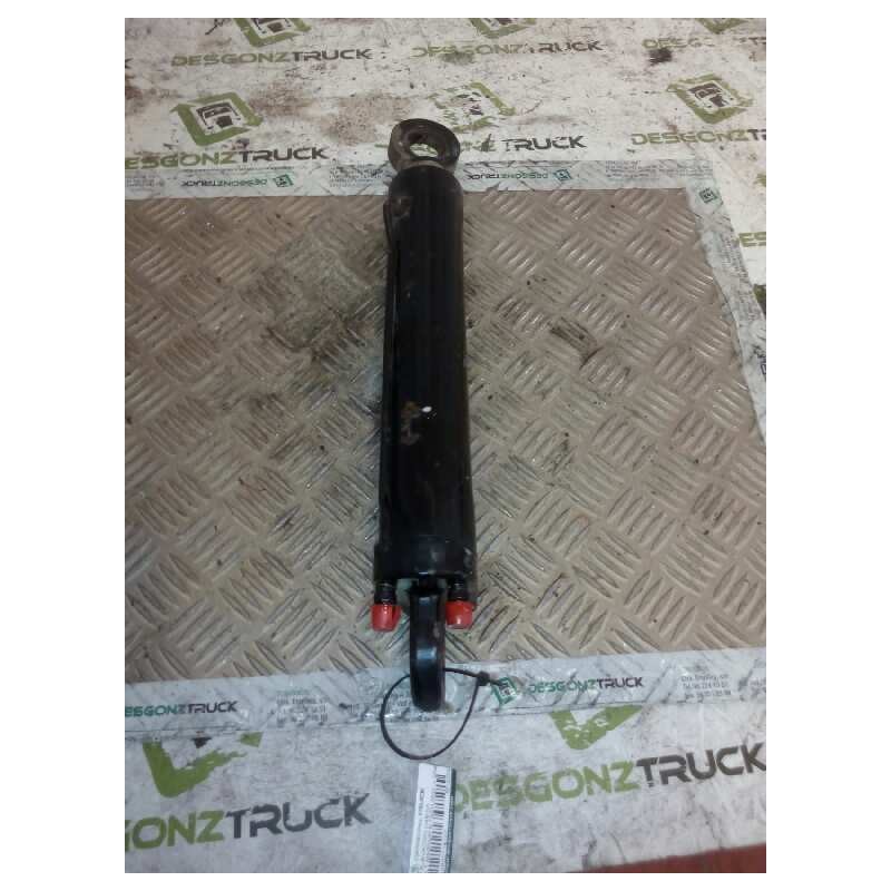 Recambio de brazo elevacion cabina para renault magnum e-tech 2000  chasis 4 x 2 larga distancia referencia OEM IAM 5010224332  