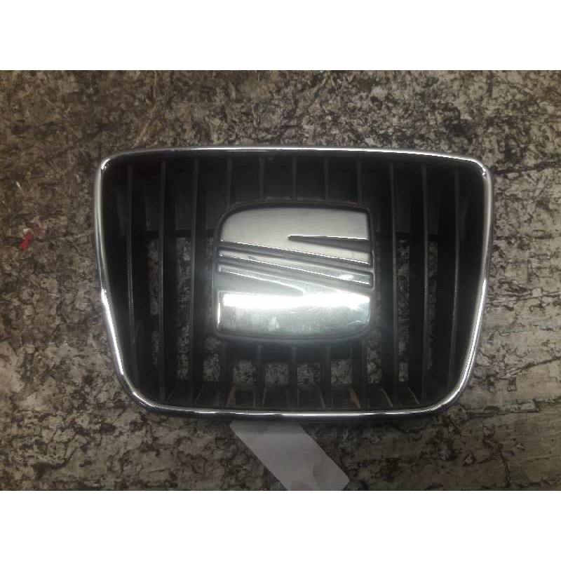 Recambio de rejilla delantera central para seat ibiza (6k1) select referencia OEM IAM 6K0853654D  